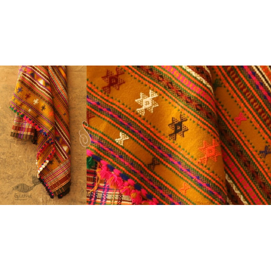 buy Dhabro ~ handwoven woollen Shawl Kutchi - yellow